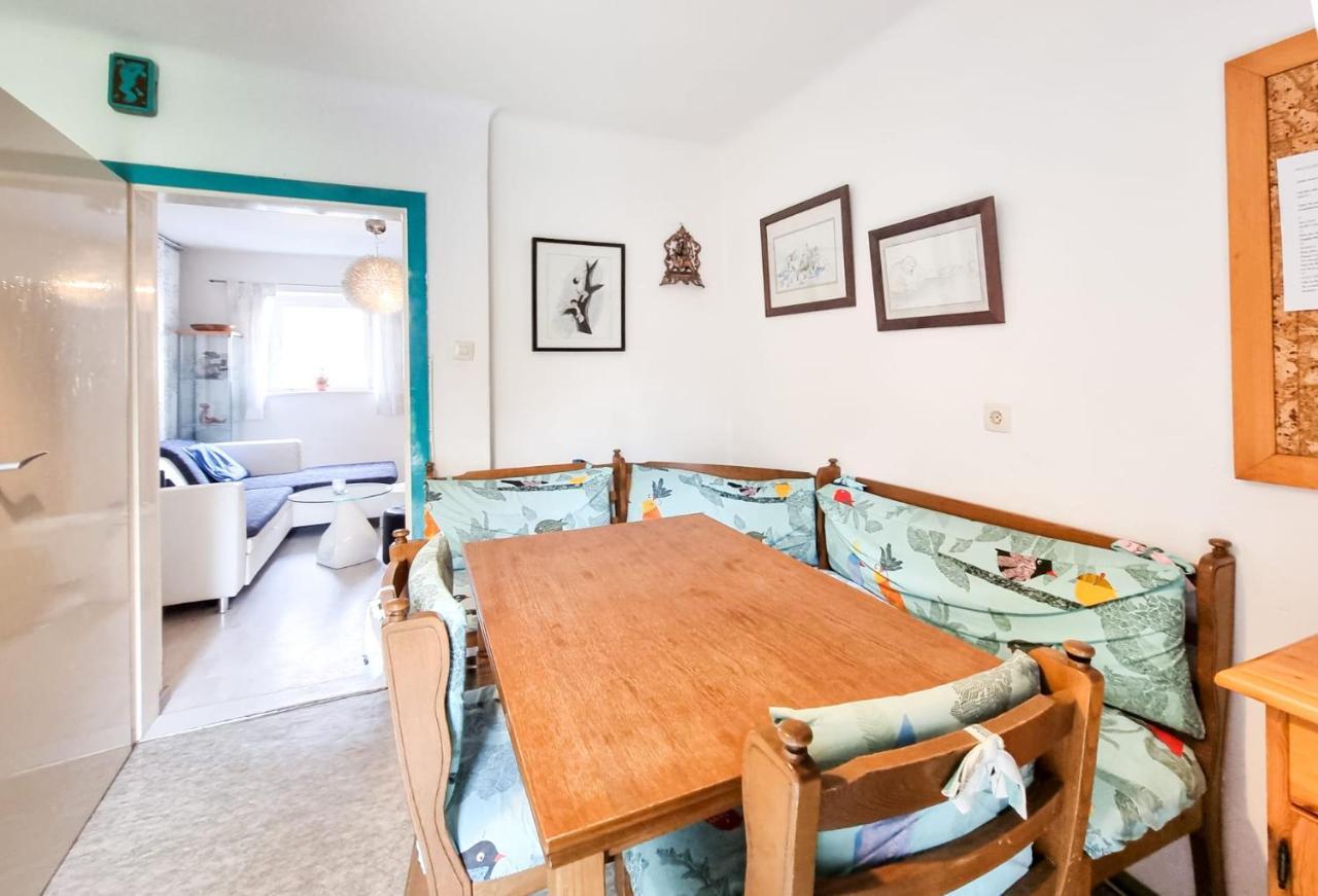 Ruhige Wohnung Mit Schoenem Eigengarten In Seeboden Am Millstaettersee ภายนอก รูปภาพ