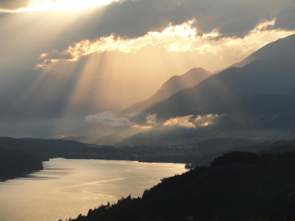 Ruhige Wohnung Mit Schoenem Eigengarten In Seeboden Am Millstaettersee ภายนอก รูปภาพ