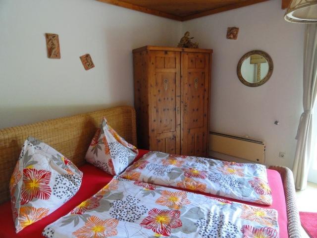 Ruhige Wohnung Mit Schoenem Eigengarten In Seeboden Am Millstaettersee ภายนอก รูปภาพ
